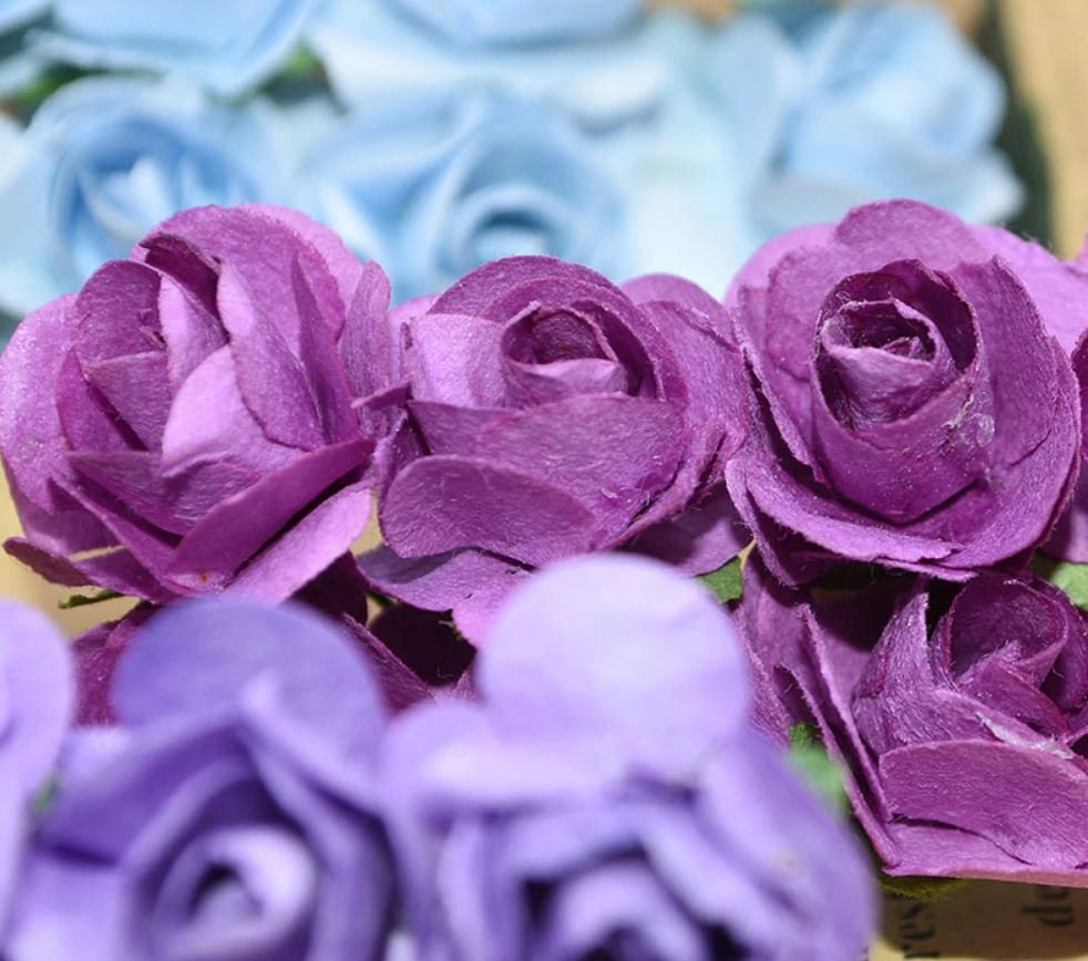 Ivory Mini Paper Flowers - 15mm - Small Paper Roses - Tiny Paper Roses with Stems