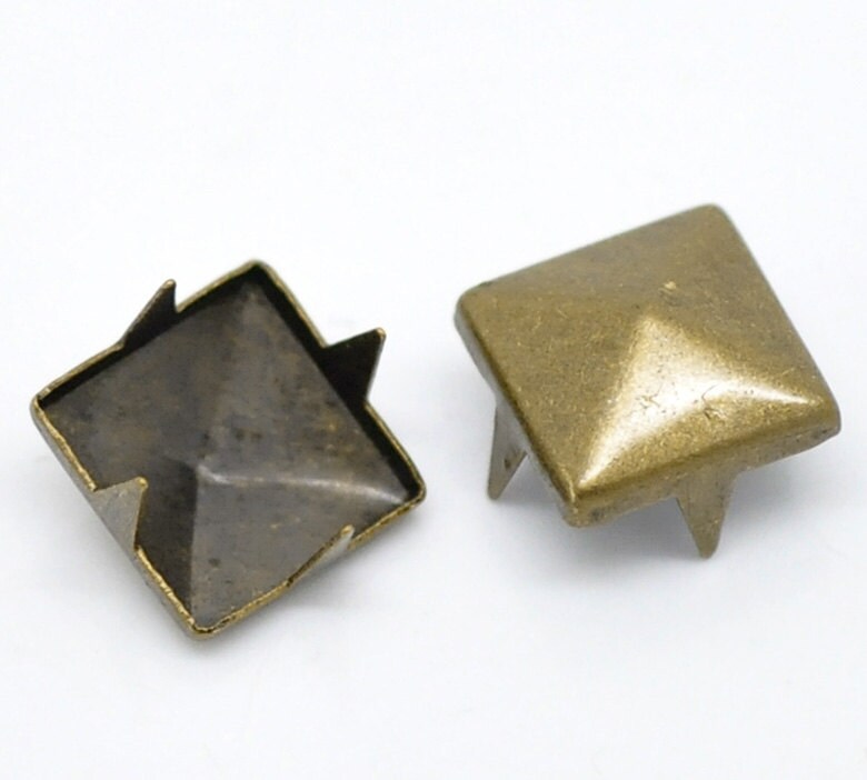 25 Antique Bronze Cone Rivet Stud Spikes - 9mm (3/8") - Square Pyramid - Metal - 4 Legs - Rivets Studs Spike (B18723)