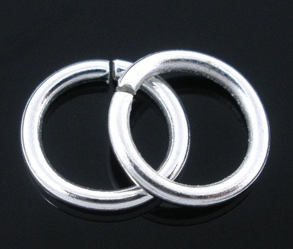 100 jump rings - silver plated - 8mm