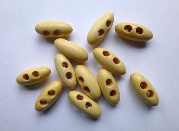 6 toggle wooden buttons for baby clothes or coat - light natural finish - 21mm x 8mm（7/8" x 3/8") - wood toggle button