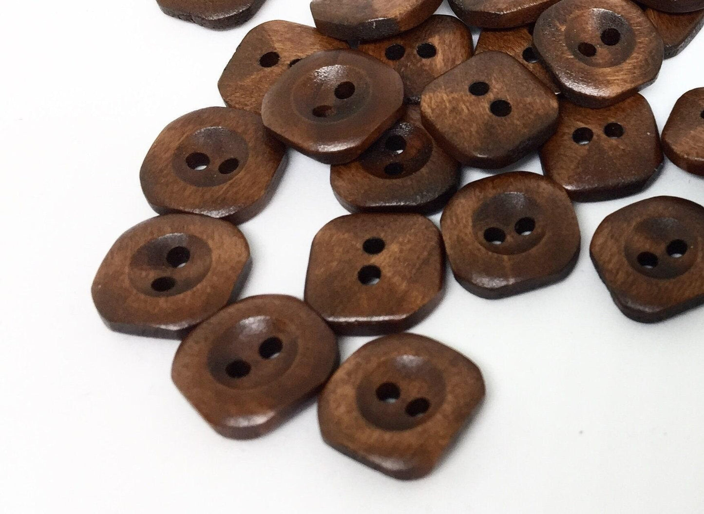 10 dark brown wooden buttons - square - round corners - 15mm - 2 hole - wood button - brown wood buttons (butt-br-sq-15mm-a)