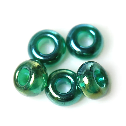 10/0 Glass Seed Beads 25g (3125 Beads) - Dark Green AB - 2mm x 2mm - Small Glass Beads (33564)